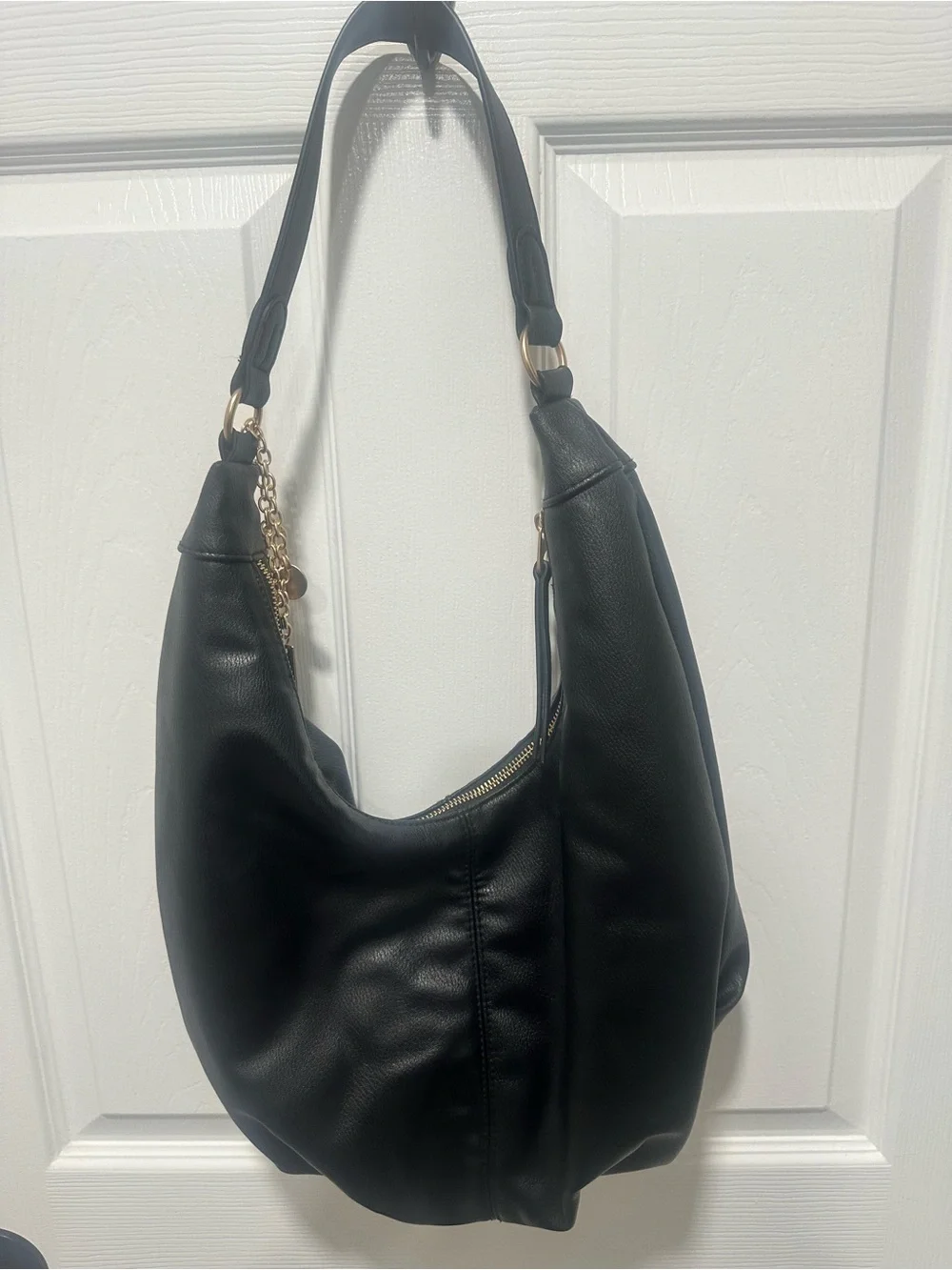 Universal Thread Black Hobo Shoulder Bag with Gold Hardware
